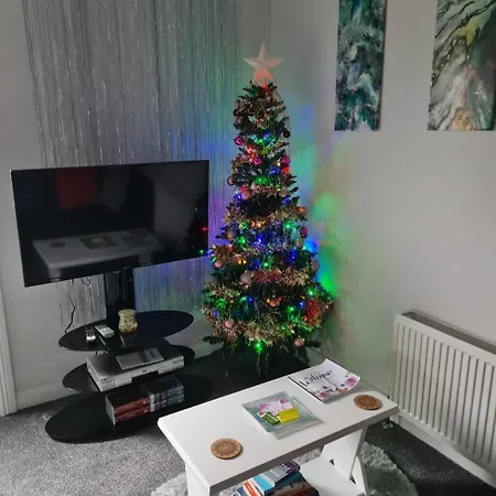 Apartament Sleeps 2 With Free Parking