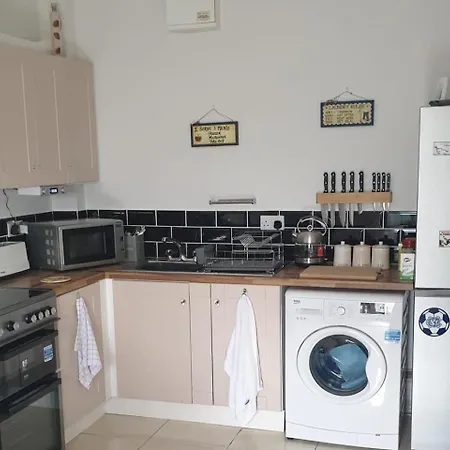 公寓 Sleeps 2 With Free Parking Carrick on Shannon